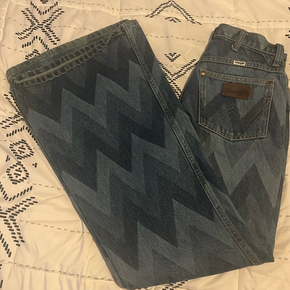 Chevron wrangler wanderer flares